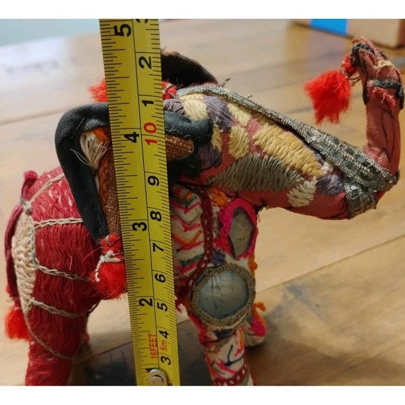 Vintage Hand-Crafted ANGLO RAJ Stuffed Cotton Embroidered Patch ELEPHANT India - Picture 5 of 5